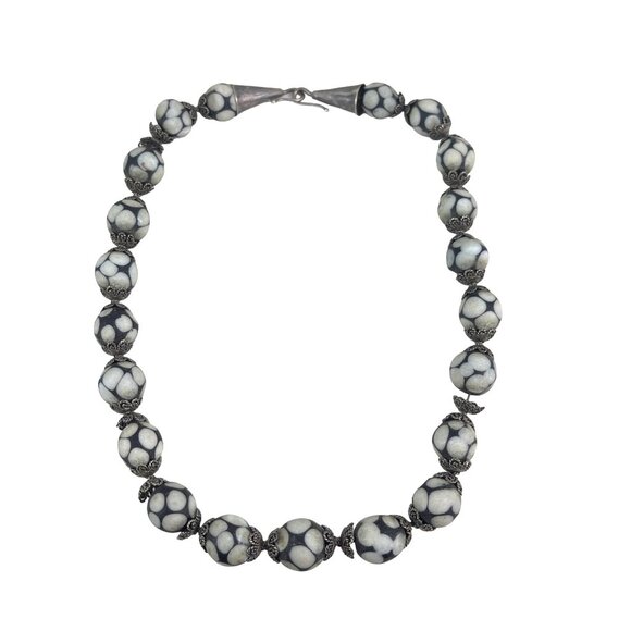 Vintage Handcrafted Necklace With Black & White Ceramic Beads Silver Clasps & Fl - Picture 5 of 9